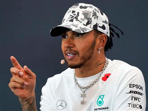lewis hamilton hits out at donald trump for turning off the lights and hiding in his bunker