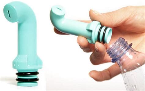 Hygienna Solo Turns Any Water Bottle Into A Handheld Bidet