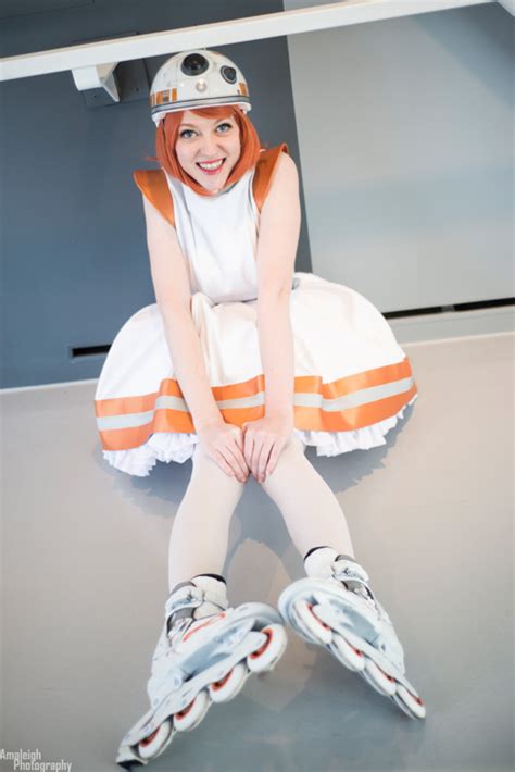 Adorable Humanized Bb 8 Cosplay Uses Roller Blades To Get