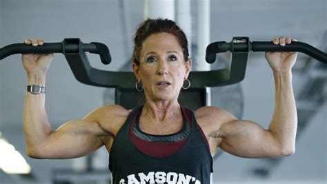 rochester nurse beth mandyck ready for national bodybuilding event