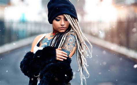 Wallpaper Tattoo Girl Hat Braids Snow 1920x1200 Hd Picture Image