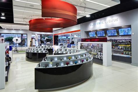 S Shape Electronics Store Design Electronics Store Electronic Shop