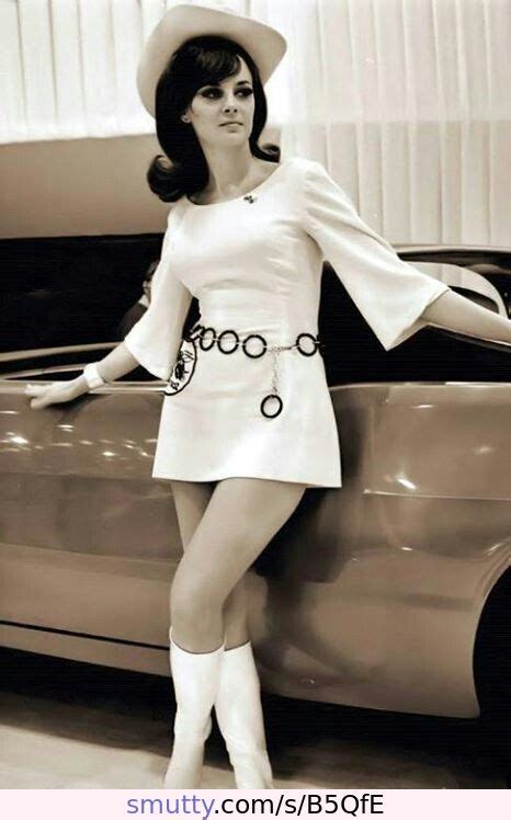Pretty Classical Black And White Fashion 1960s Retro That Is Gorgeous