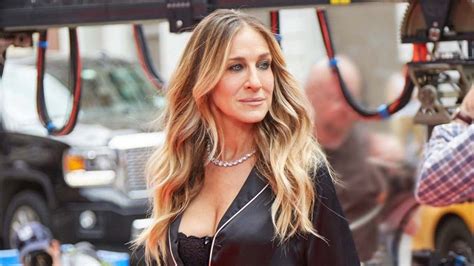 sarah jessica parker is sexy cool in her new campaign with lingerie brand intimissimi see the