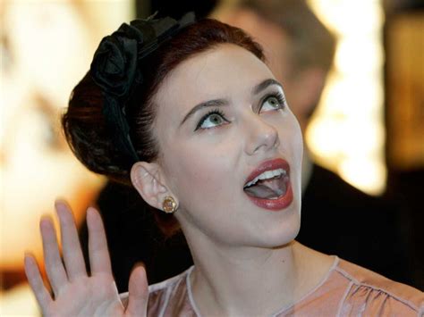 Scarlett Johansson Says She Didn T Get Les Mis Role After Botched