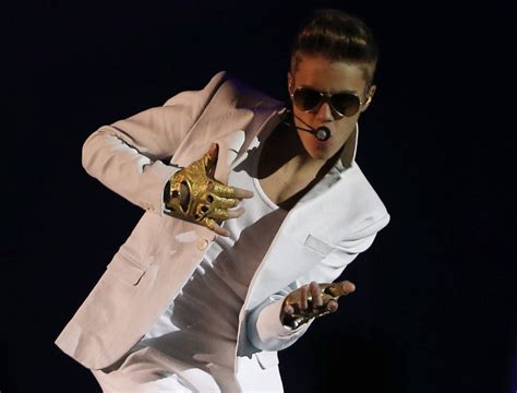 Justin Bieber Turns 19 And The World Reacts The Star
