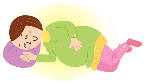 top 60 mom sleeping clip art vector graphics and illustrations istock