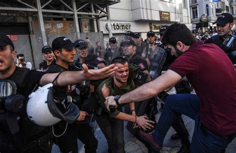 Istanbul Gay Pride Activists Defy Ban Tear Gas And Far Right Threats