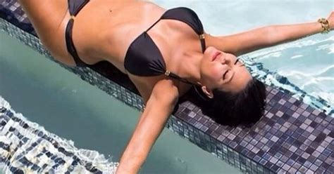 kris jenner shows off her bikini body in sexy instagram photo