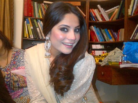 high quality bollywood celebrity pictures gorgeous pakistani actress neelam muneer super hot