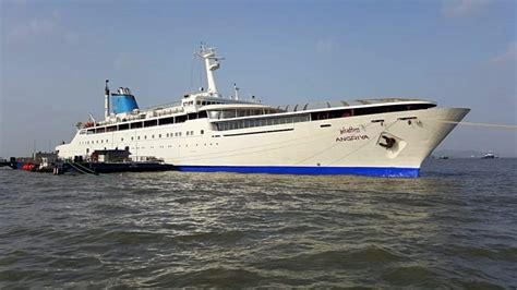 these pics from india s first luxury cruise from mumbai to goa will
