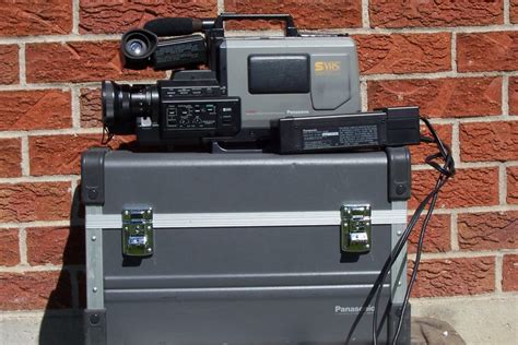 panasonic ag   vhs reporter video camera  power adapter  case imagine