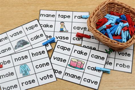 learning cvce words   kindergarten classroom