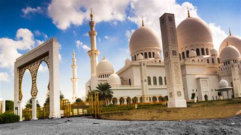 sheikh zayed grand mosque centre abu dhabi    largest mosque   united arab emirates