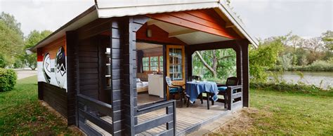 bungalow log cabin vakantiepark beekse bergen roompot