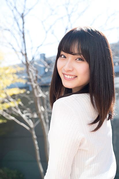 “日本一かわいい女子高生”として注目の永井理子が卒業