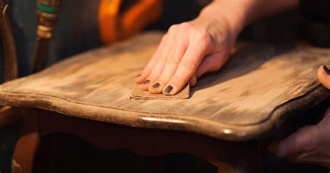 astuces pour enlever les rayures  les traces sur les meubles en bois