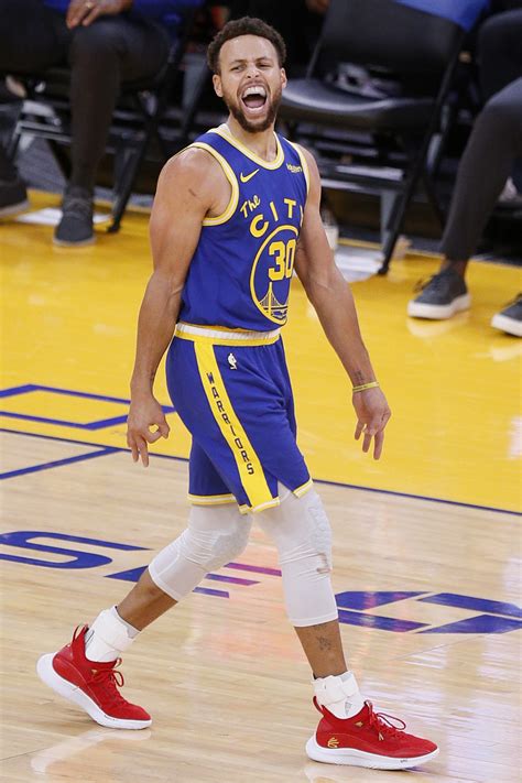 stephen curry interactive   warriors guards  point shooting changed  game
