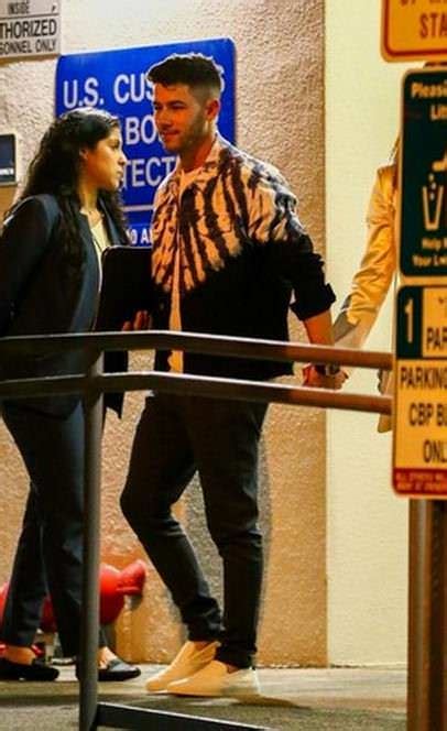 Priyanka Chopra Arrive In Miami For New Year S