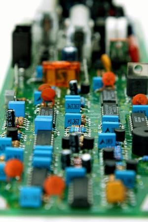 circuit boards green findersfree      find