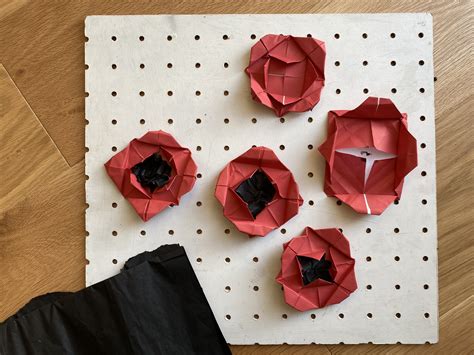 origami poppy wreath  gingerbread housecouk