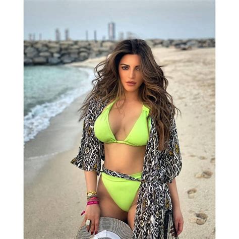 shama sikander is sensuous and sexy in these hot pictures from instagram