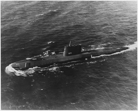 [3000 x 2415]uss nautilus ssn 571 the us navy s first atomic powered