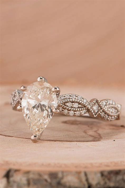 All The Milgrain Details On This Vintage Inspired Engagement Ring Make