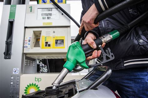 snel tanken hoogste benzineprijs  vijf jaar