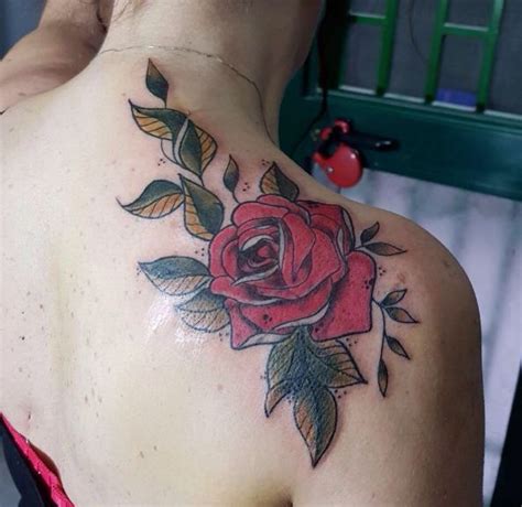 meaningful rose tattoo designs  women  men  hearts