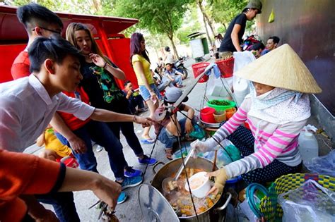 hcm city develops street food into tourist attraction