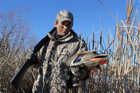 duck hunting the beginner s guide hunter ™