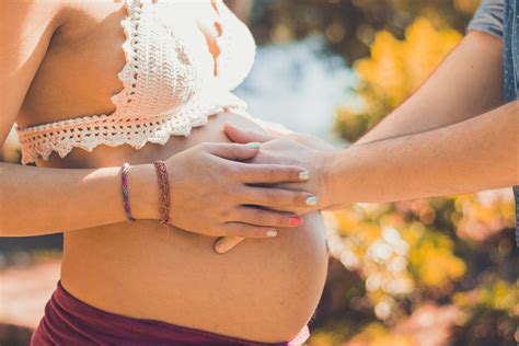 importance  bonding   baby  pregnancy daderoo