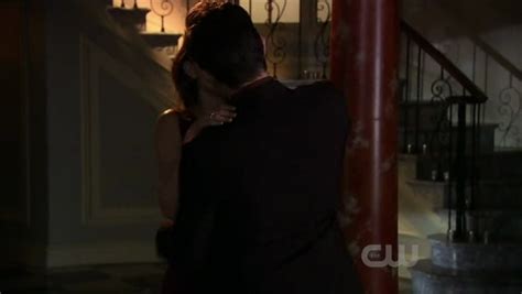 Cb Piano Sex Scene In 4x07 War At The Roses Blair