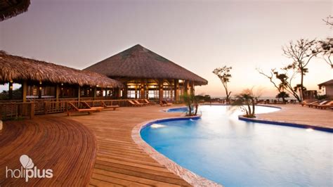 reserva  el hotel media luna resort spa roatan honduras