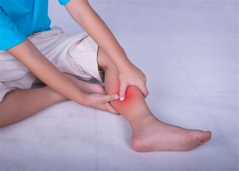 zale li vam se djeca na neobican bol  nogama mozda osjecaju bol rasta roditeljime