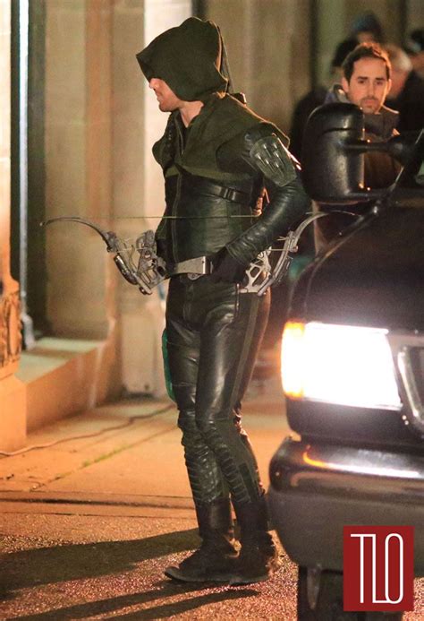 Stephen Amell Katie Cassidy And Colton Haynes On The Set Of Arrow