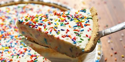 Birthday Cake Cheesecake Funfetti Cheesecake