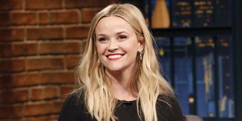 Reese Witherspoon S Dramatic Hair Makeover Cut Off All Her Hair Into A Bob