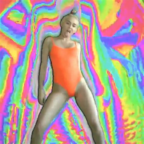 miley cyrus sexy 32 photos thefappening