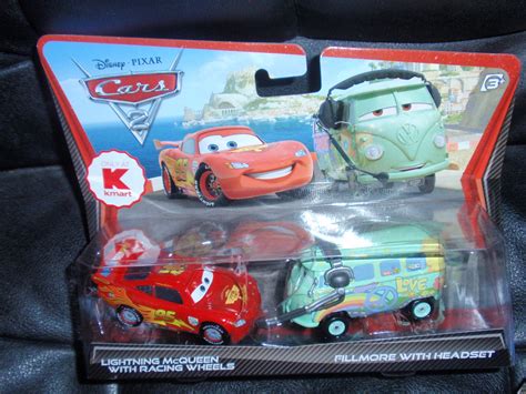 Disney Pixar Cars 2 Movie Exclusive 155 Die Cast Car 2pack Lightning