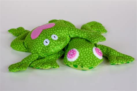 frog sewing patterns july   frog design  bean bags