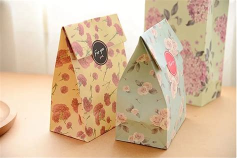 cute fresh flower printing paper bags gift bagskraft paper bagparty