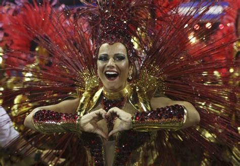Сногсшибательные девушки Бразильского Карнавала