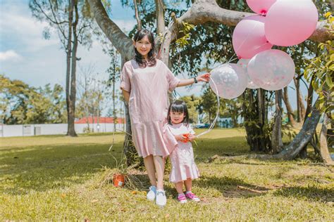ksisters x give fun mom and daughter trendy twinning sets photoshoot
