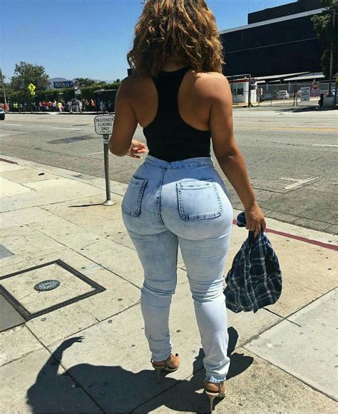big ass in jeans anatursuaq