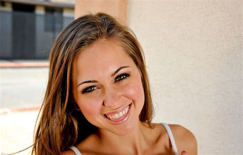 wallpaper eyes girl green smile model teeth brunette freckles pornographic actress