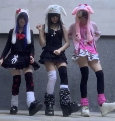 K12913 On Tik Tok In 2021 Pastel Goth Outfits Aesthetic Grunge