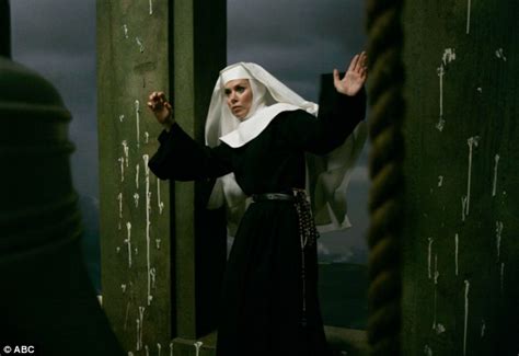 Anna Friel S Got A Saintly New Habit Brit Star Dresses As A Nun For