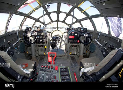 Cockpit Der Boeing B 29 Superfortress Flugzeug Fort Worth Alliance